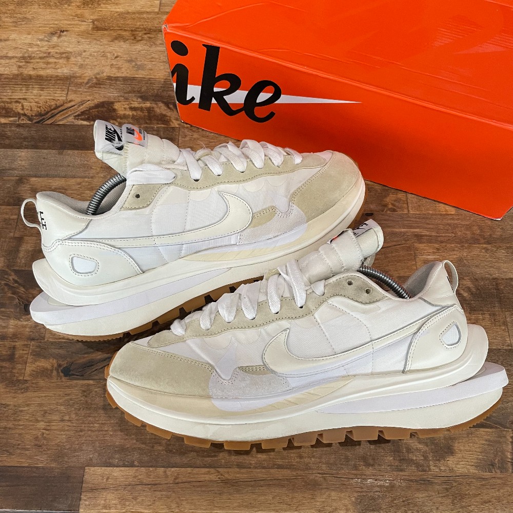 sacai x Nike Vaporwaffle Sail/Gum - Size 11