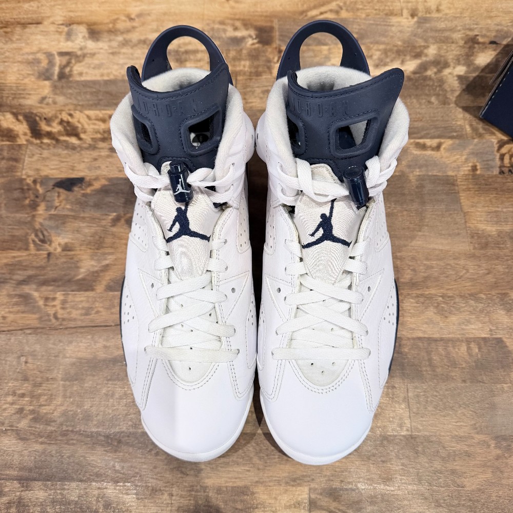 Jordan 6 Midnight Navy - Size 9