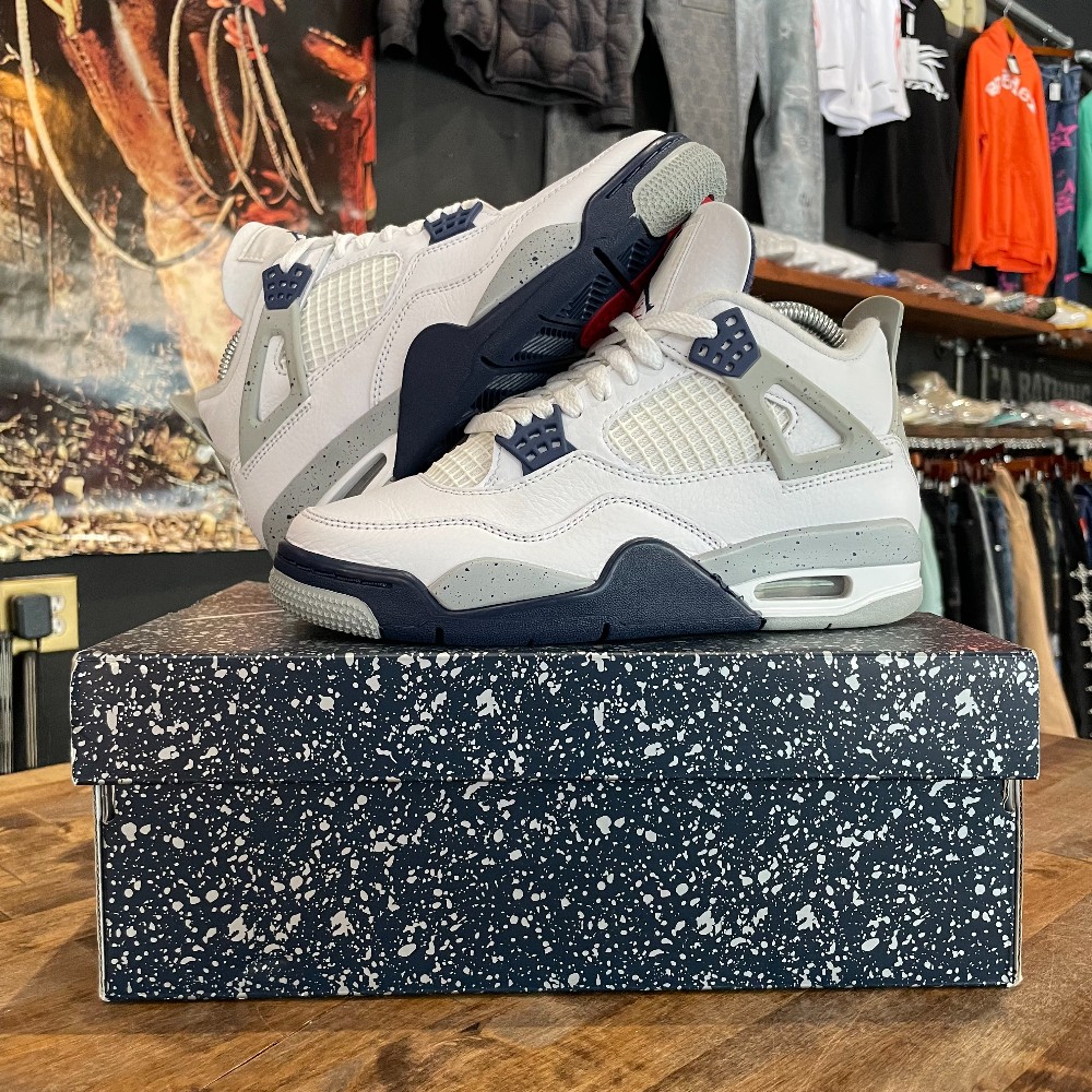 Jordan 4 Midnight Navy - Size 5