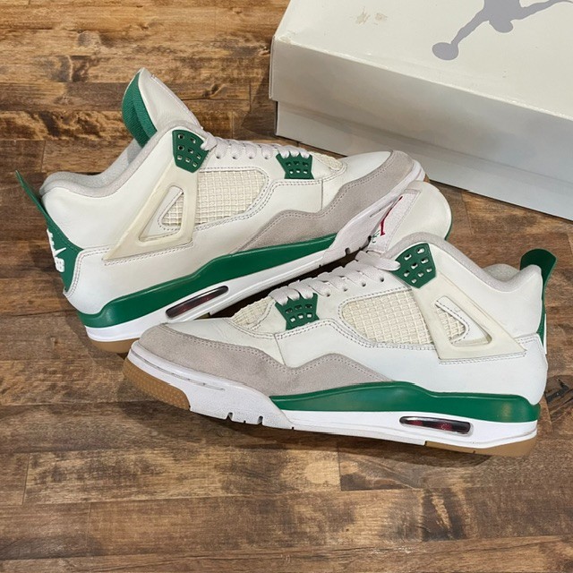 Jordan 4 SB Pine Green - Size 10