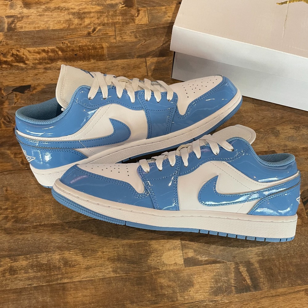 Jordan 1 Low SE Legend Blue (Replacement Box) - Size 9