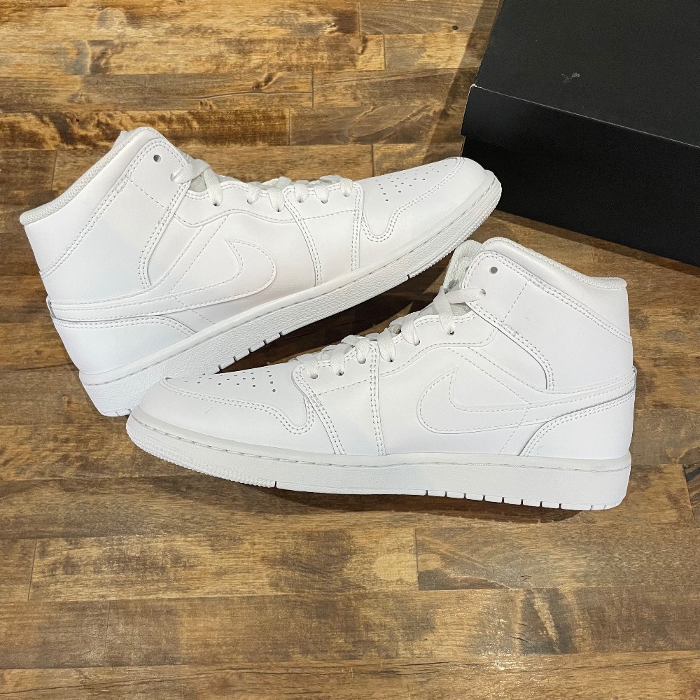 Jordan 1 Mid Triple White (Replacement Box) - Size 9