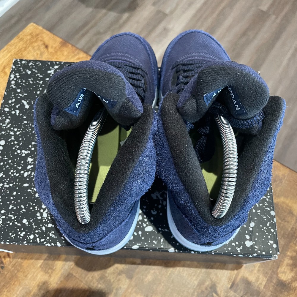 Jordan 5 Georgetown GS (replacement box) - Size 5Y