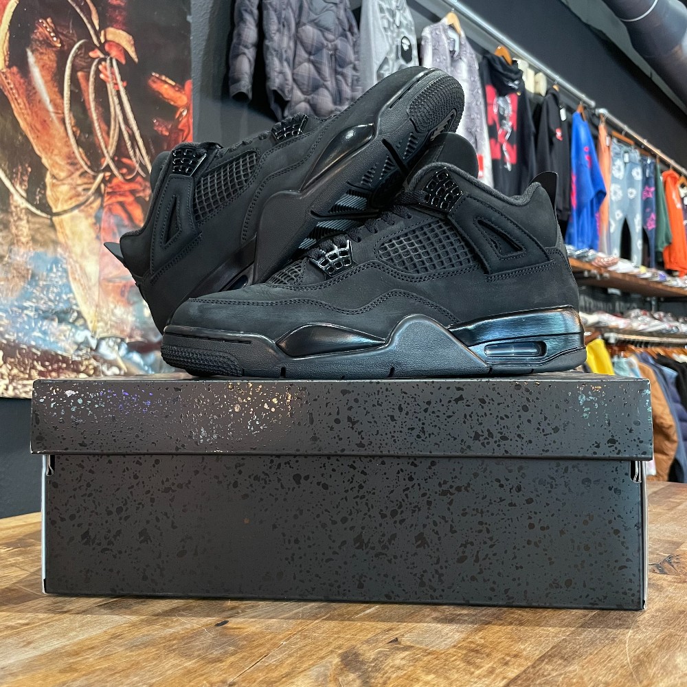 Jordan 4 Retro Black Cat (2025) - Size 9