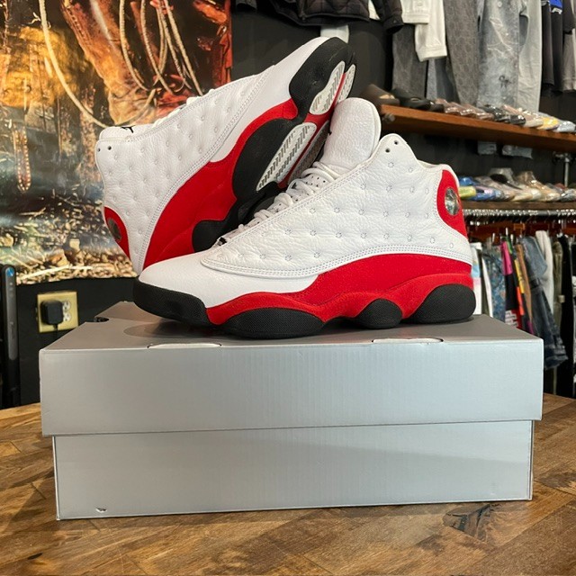 Jordan 13 Retro Chicago (2026) - Size 8.5