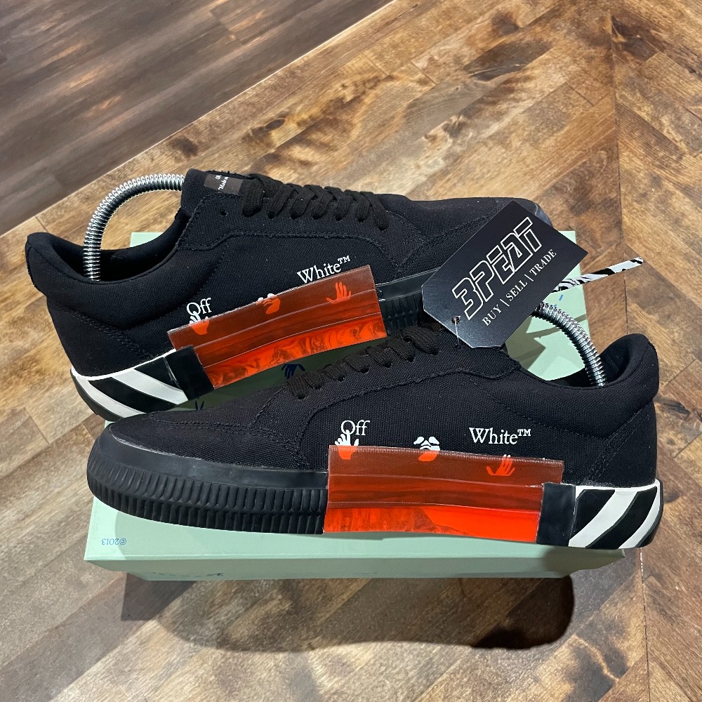 Off-White Vulc Low Black White Arrow - Size 42