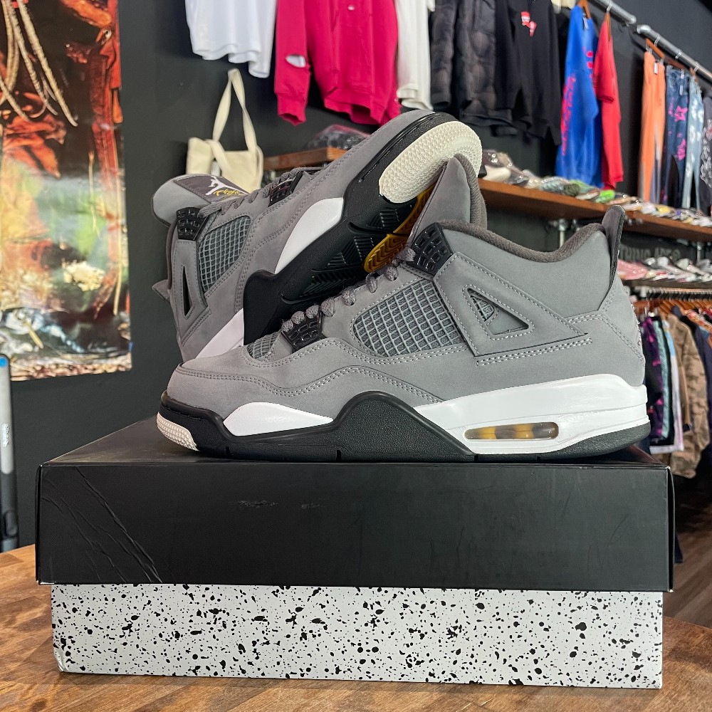 Jordan 4 Retro Cool Grey - Size 10