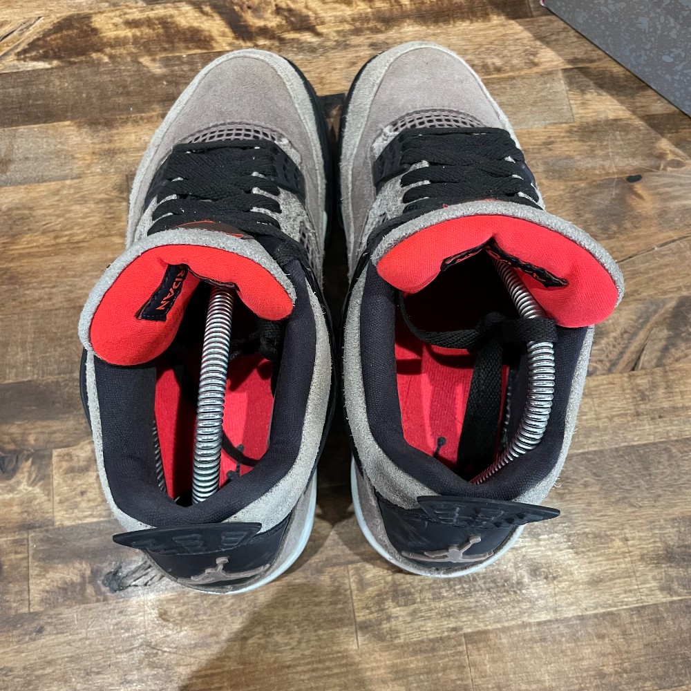Jordan 4 Taupe Haze - Size 7.5