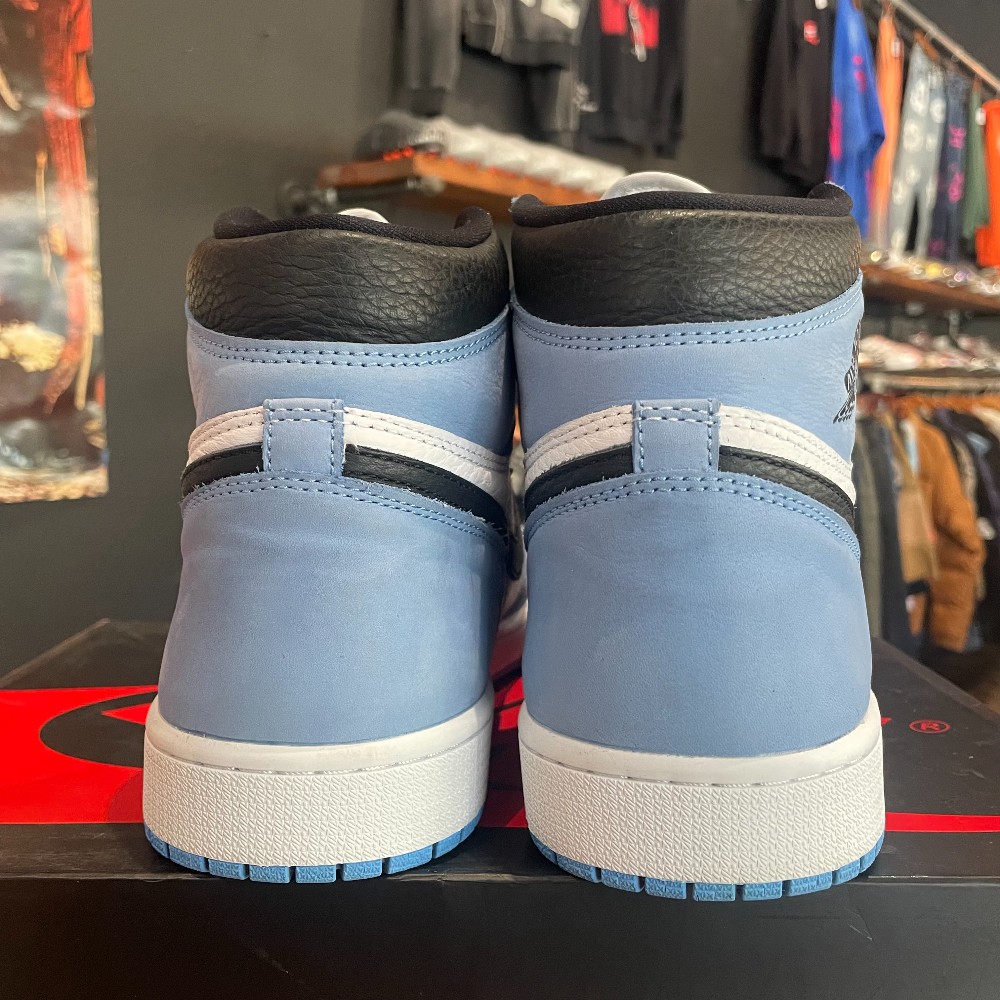 Jordan 1 Retro High University Blue - Size 12