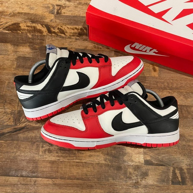Dunk Low EMB Chicago - Size 9