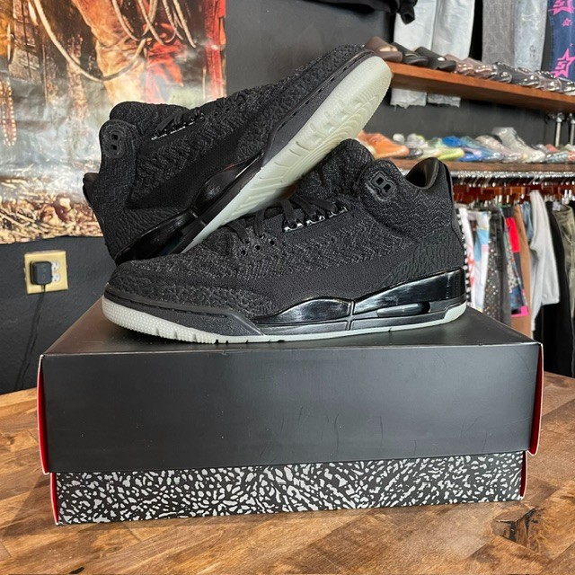 Jordan 3 Retro Flyknit Black - Size 9