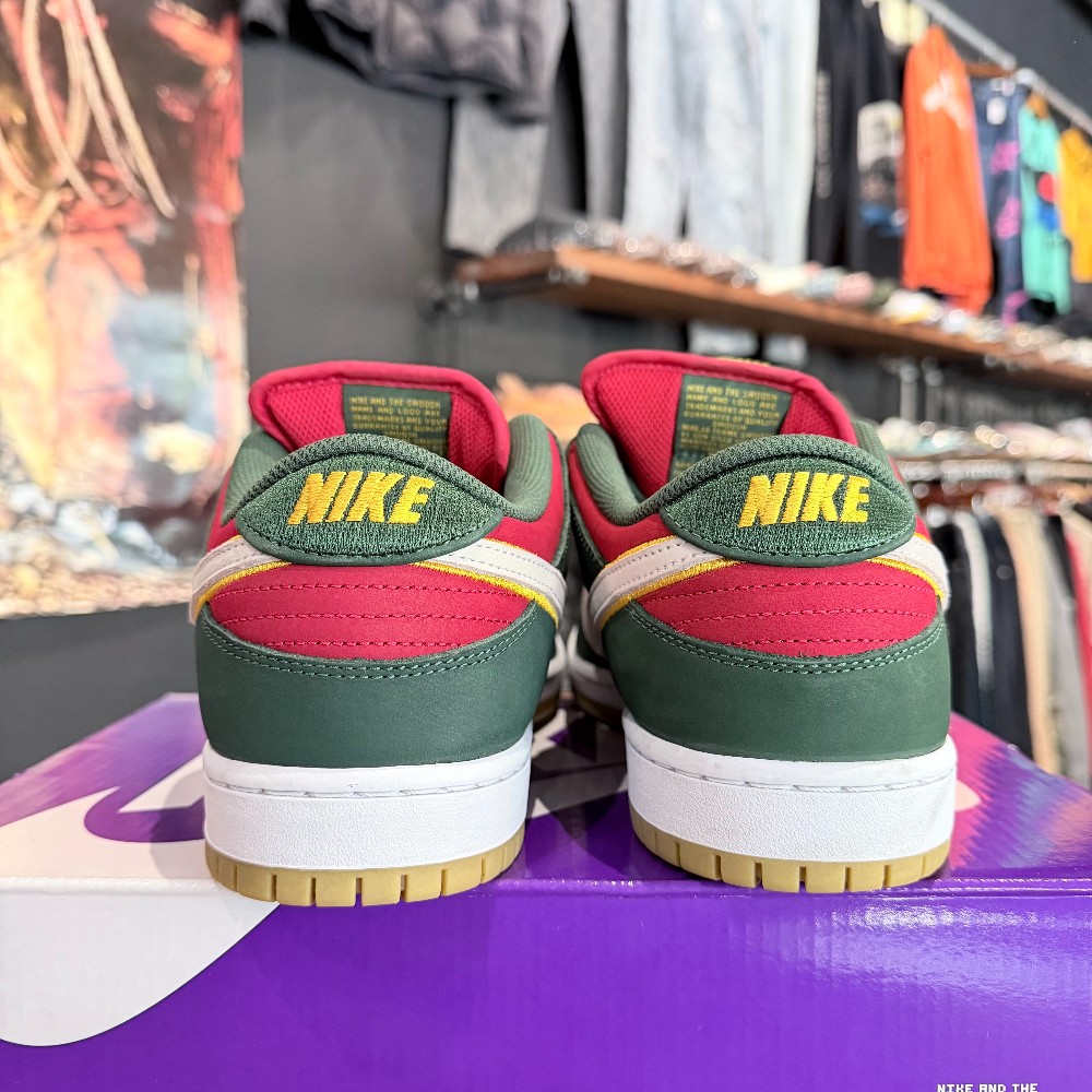 Nike SB Dunk Low Seattle Supersonics - Size 11.5