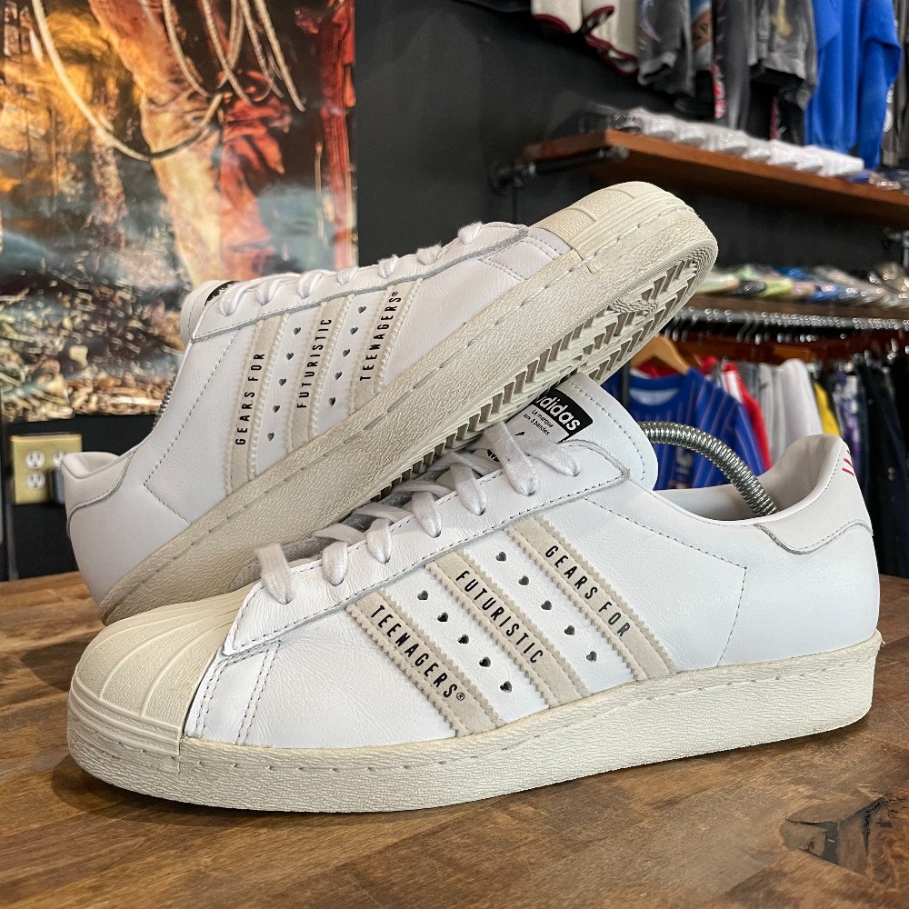 Human Made x Superstar White (No Box) - Size 10