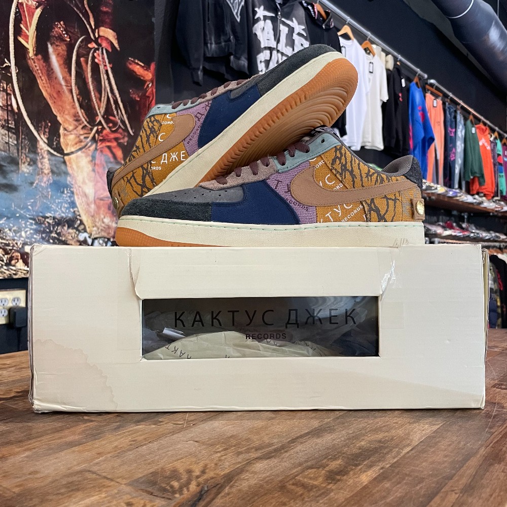 Travis Scott x Nike Air Force 1 Low Cactus Jack - Size 13