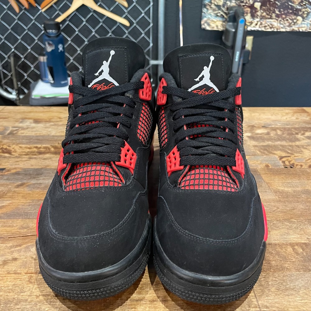 Jordan 4 Retro Red Thunder - Size 11