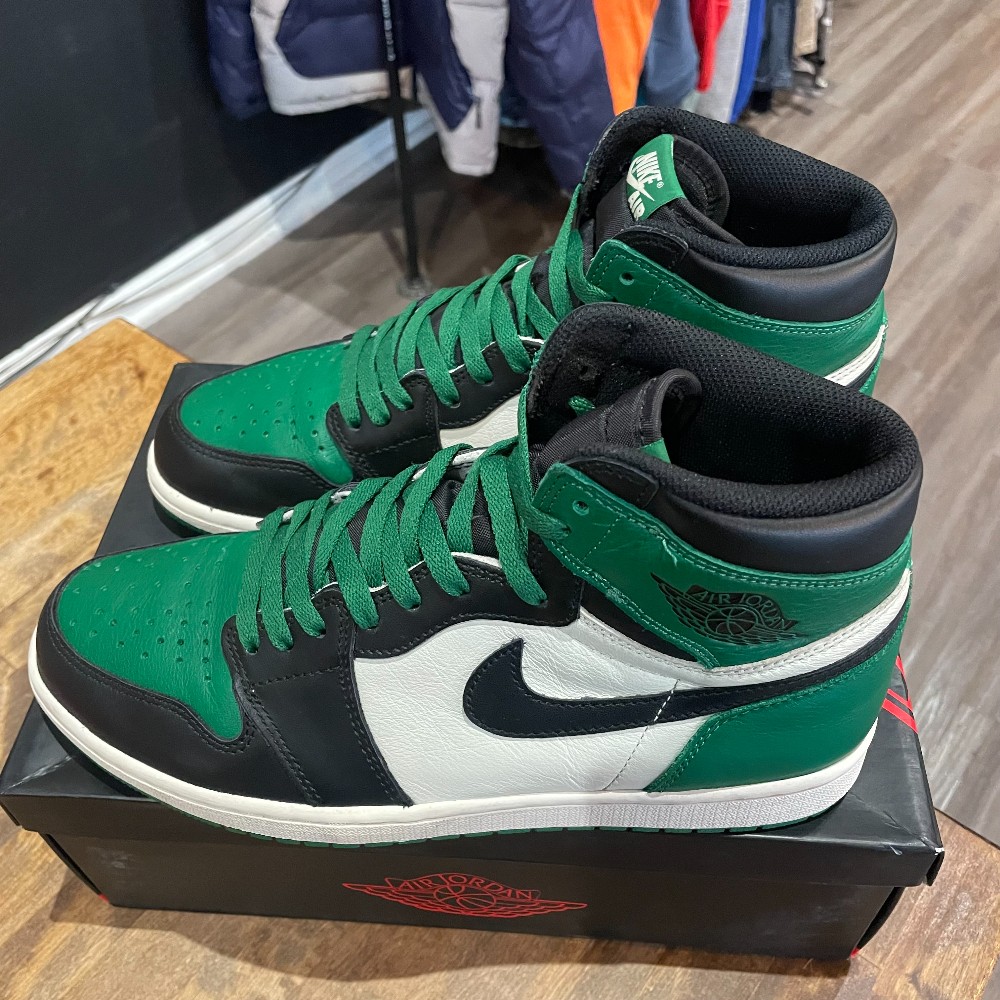 Jordan 1 Retro High Pine Green 1.0 - Size 10.5 (Replacement Box)
