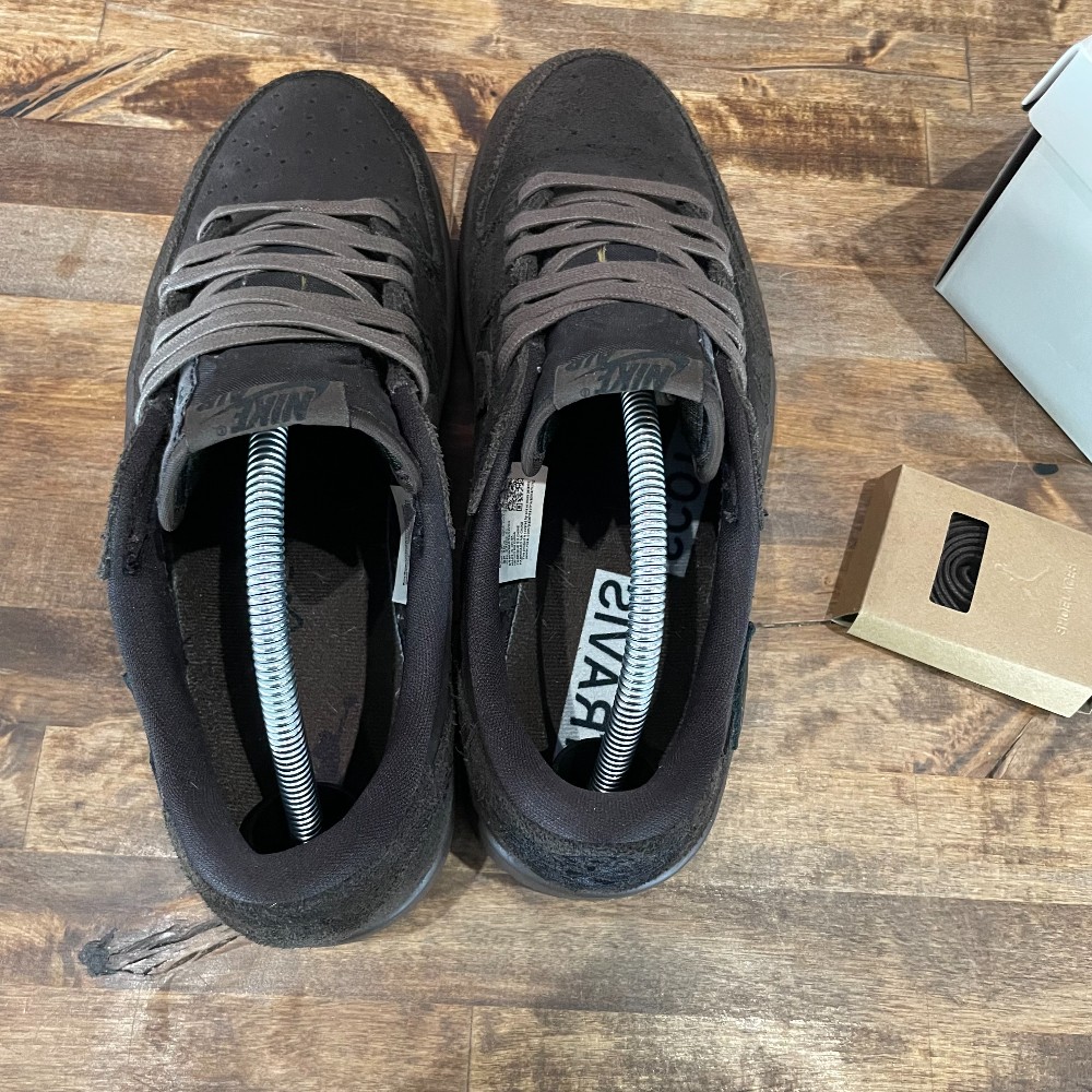 Jordan 1 Low Travis Scott Velvet Brown - Size 9