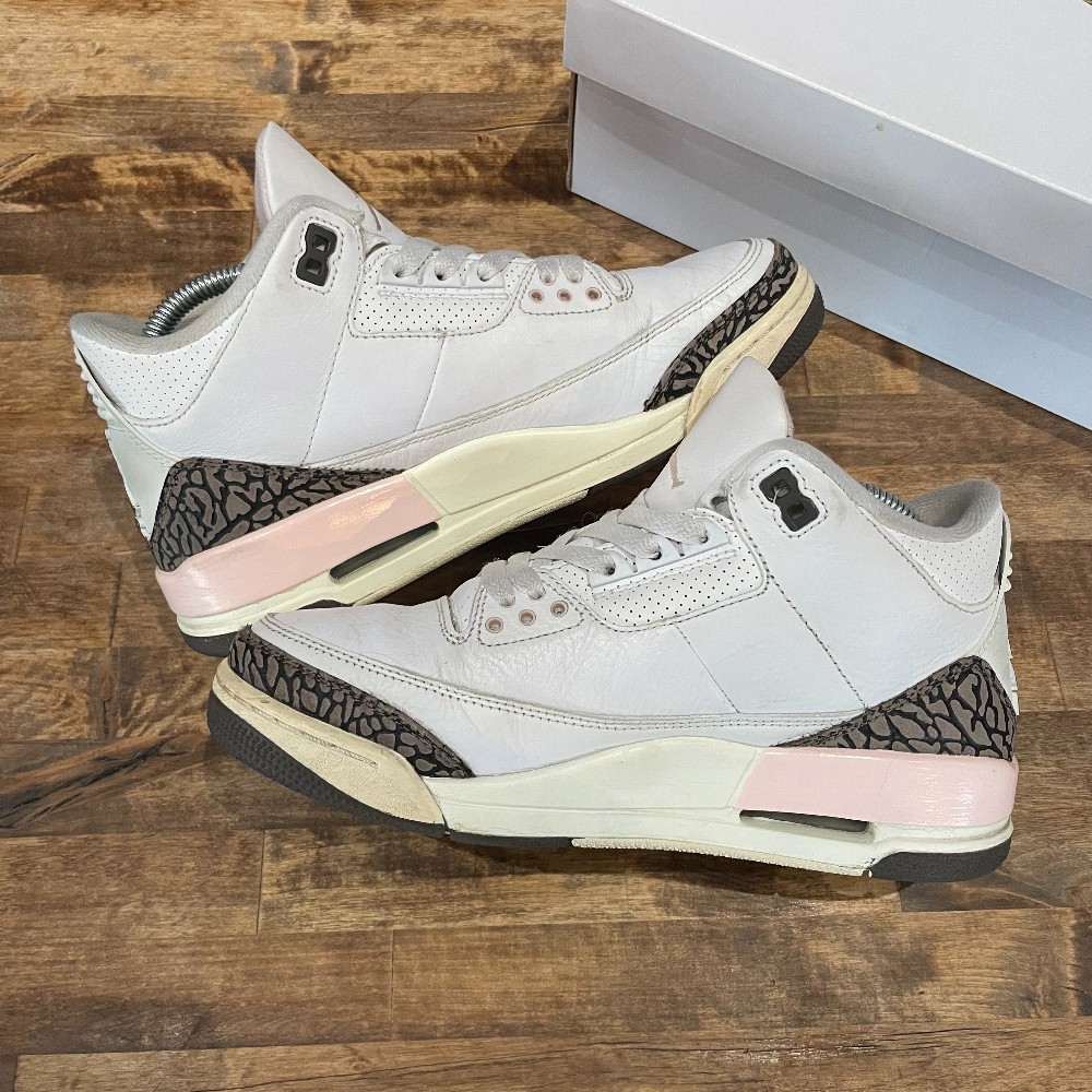 Jordan 3 Retro (W) Neapolitan - Size 8.5W