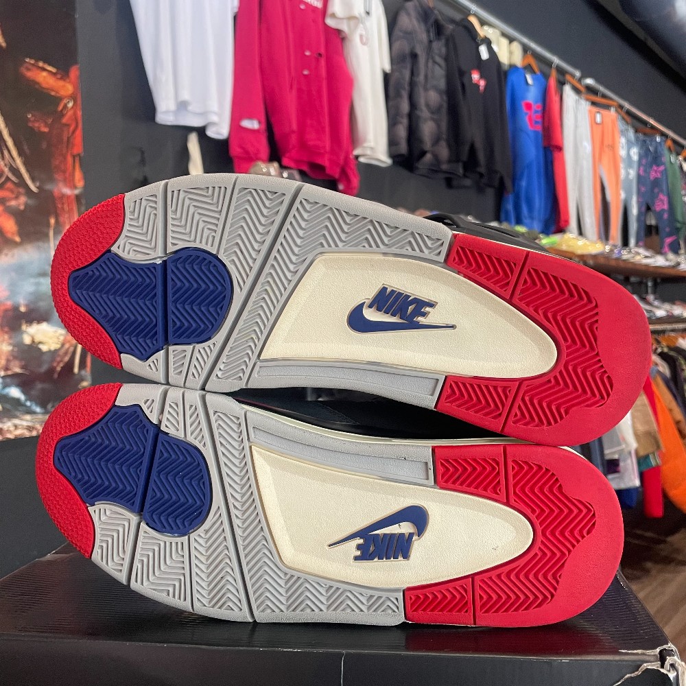 Jordan 4 Retro Rare Air - Size 11