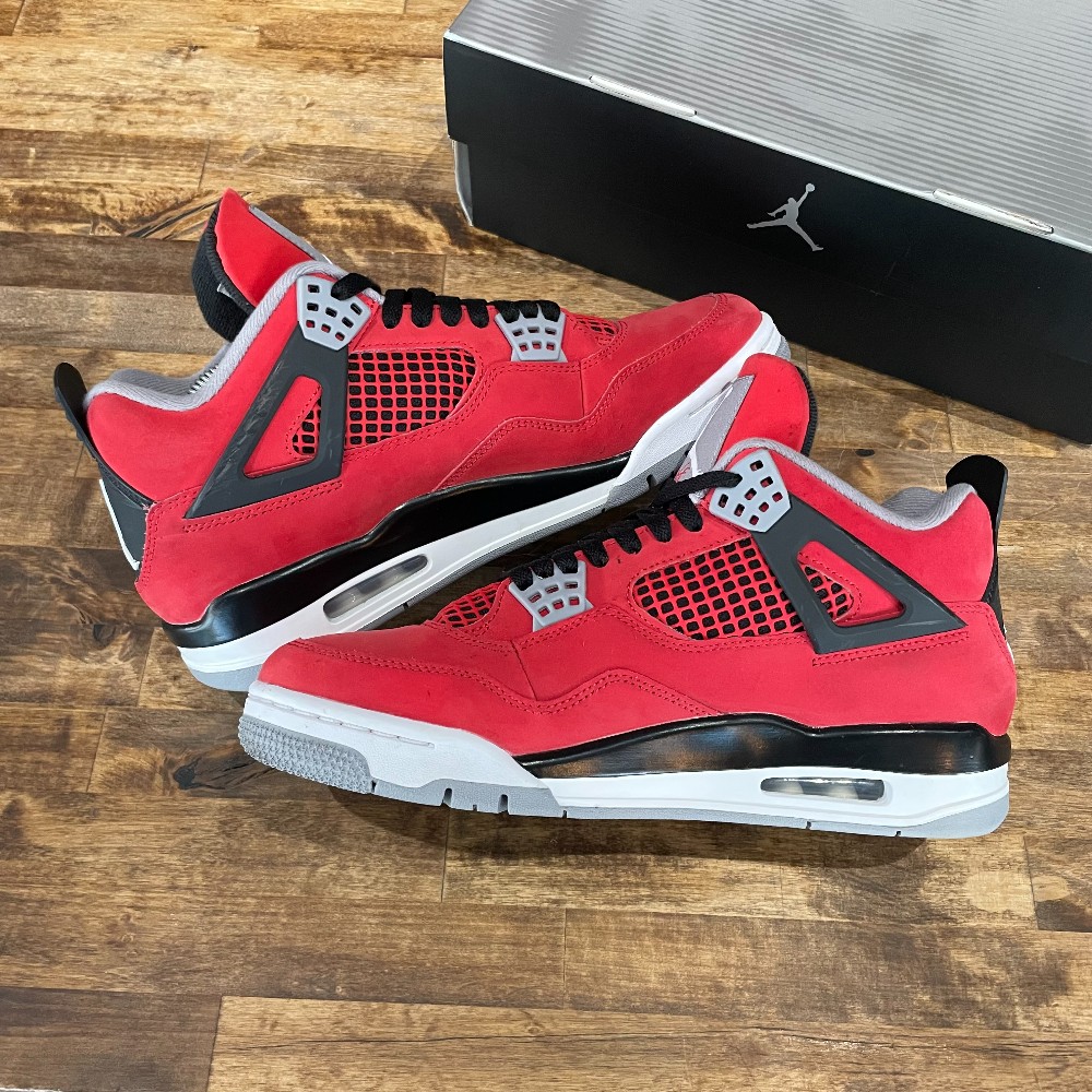 Jordan 4 Toro Bravo - Size 8.5