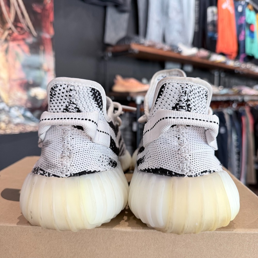 Yeezy 350 Zebra - Size 11
