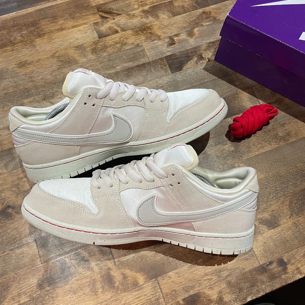 Nike SB Dunk Low City of Love Bone - Size 12