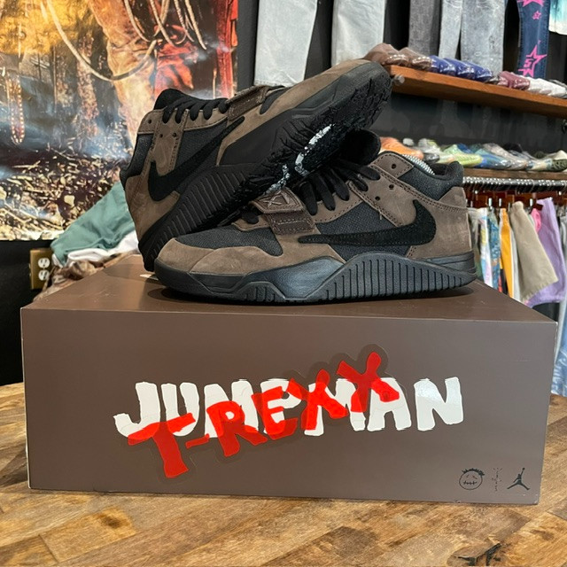 Travis Scott x Jordan Jumpman Jack Dark Mocha - Size 7.5