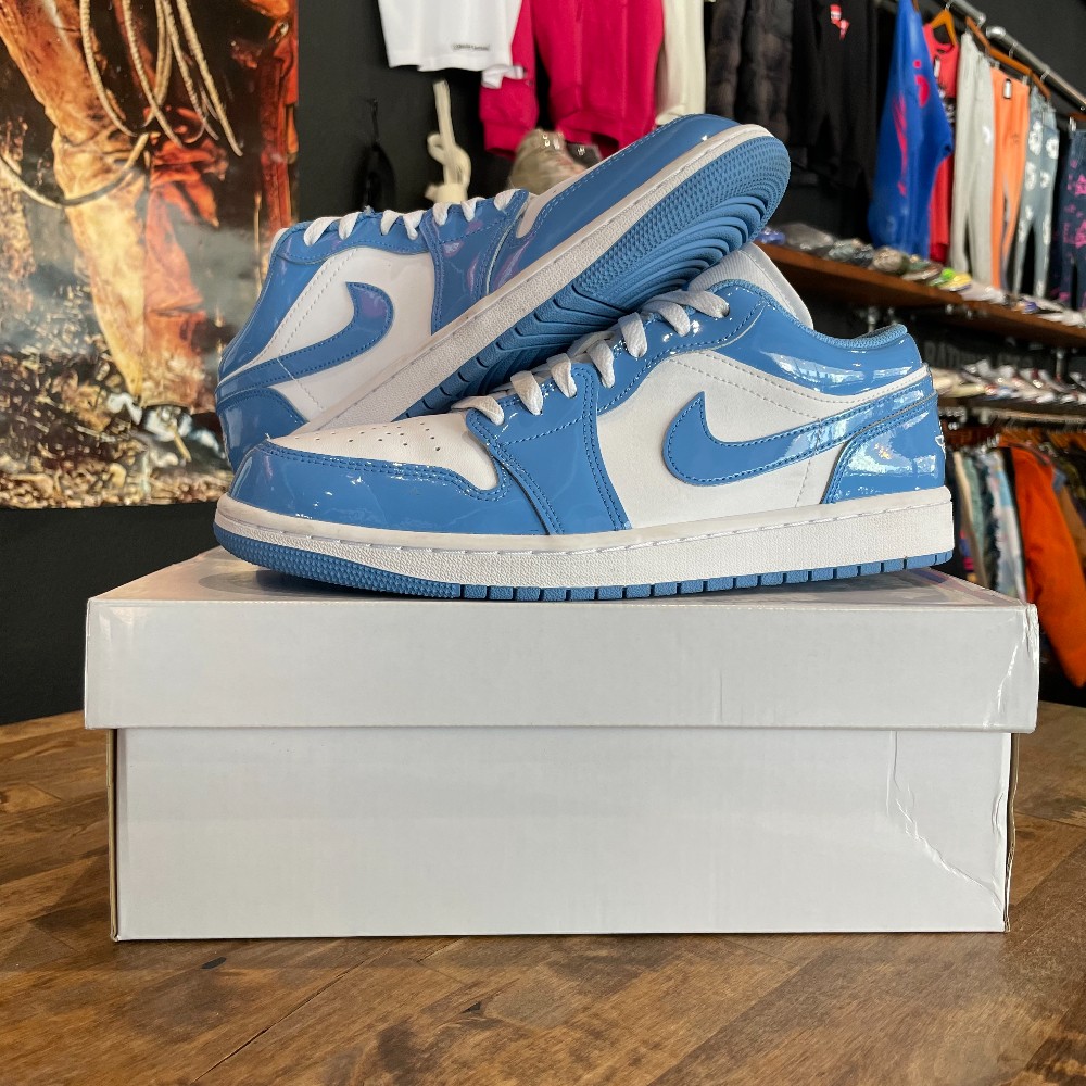 Jordan 1 Low SE Legend Blue (Replacement Box) - Size 9