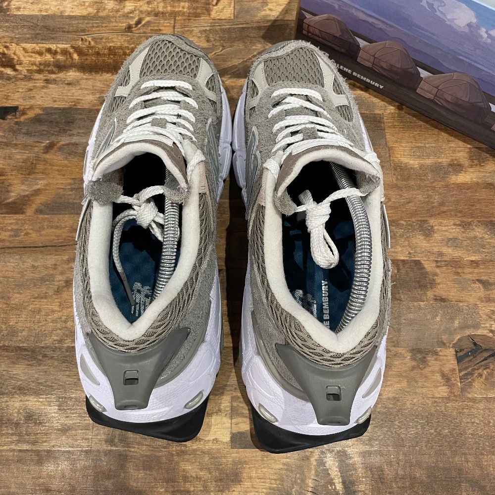 Salehe Bembury NB 574 Yurt Shark Skin - Size 11