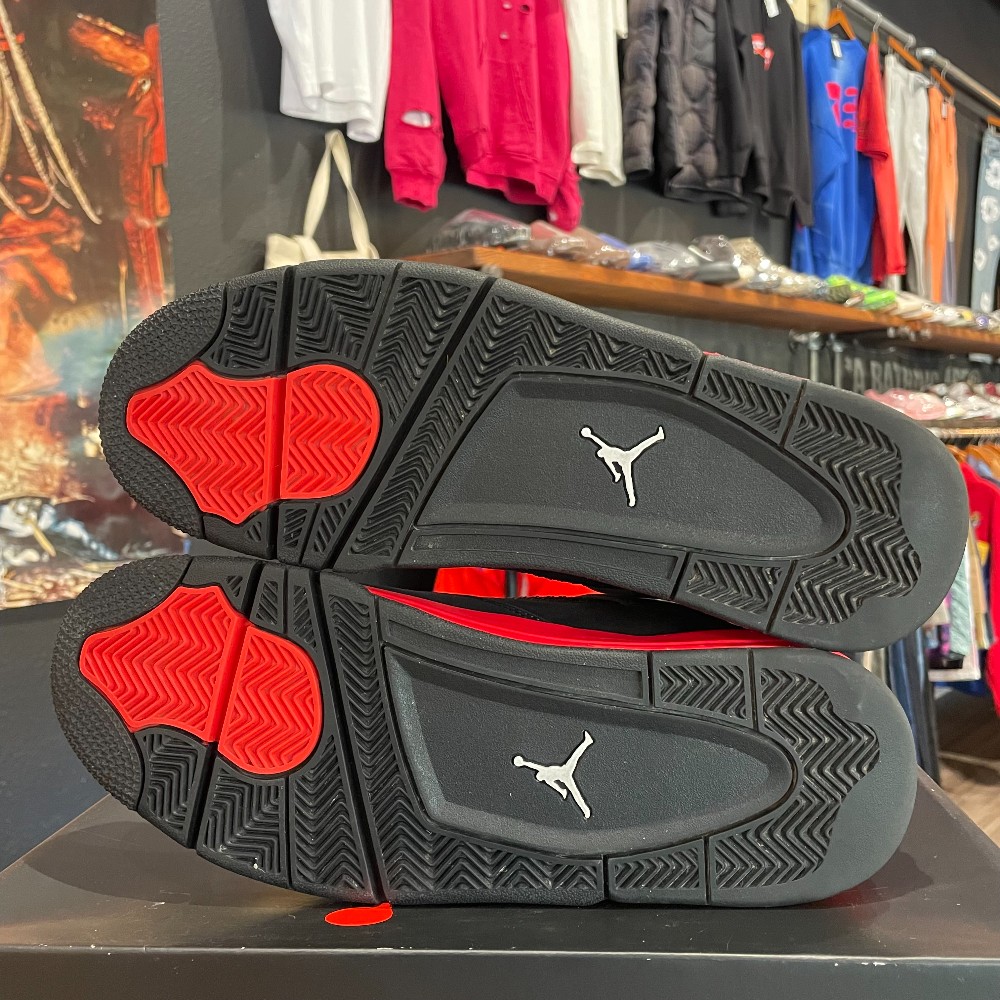 Jordan 4 Retro Red Thunder - Size 11