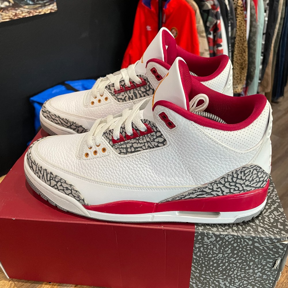 Jordan 3 Retro Cardinal - Size 10.5