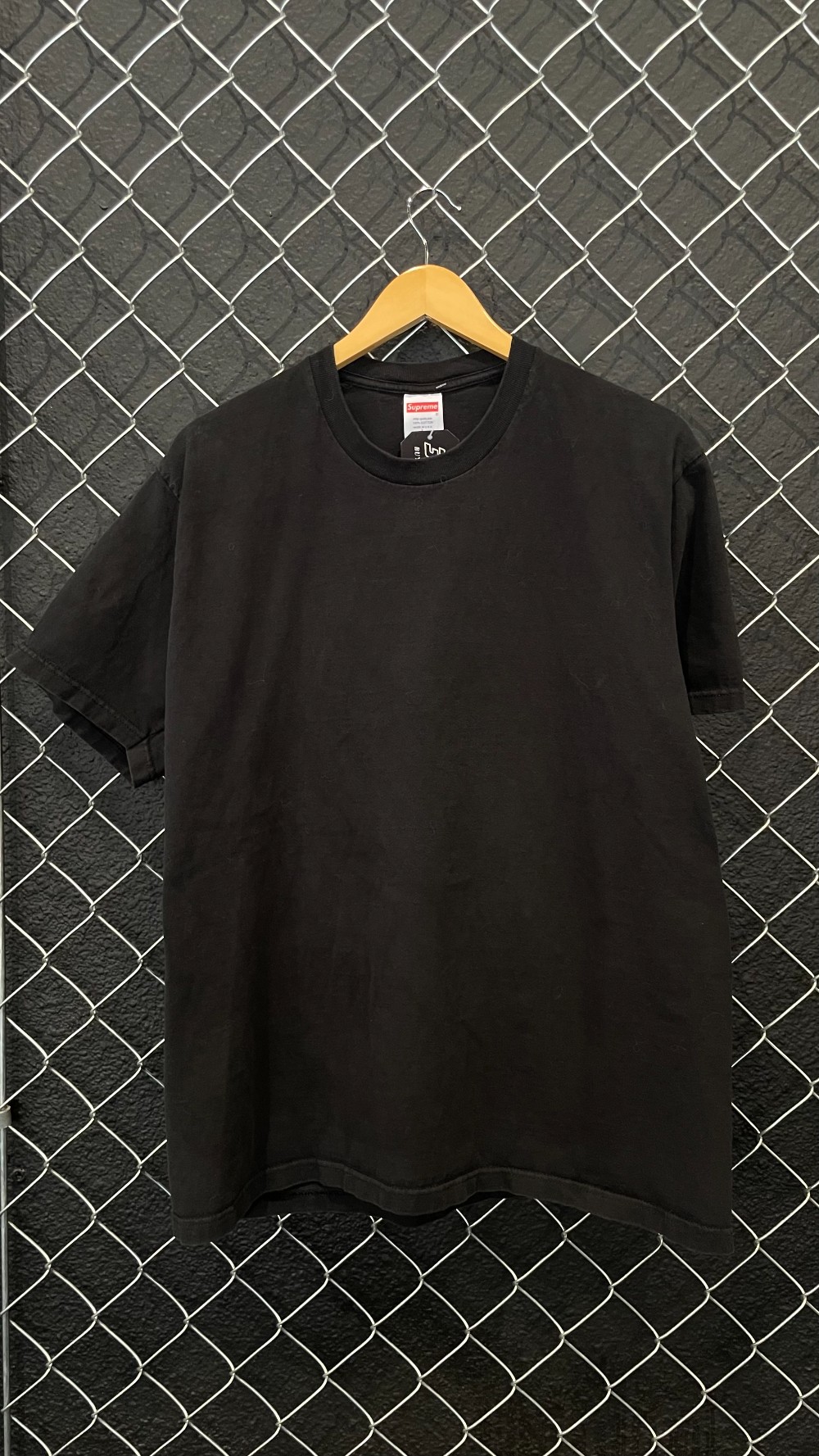 FW24 Supreme Backwards Tee - L