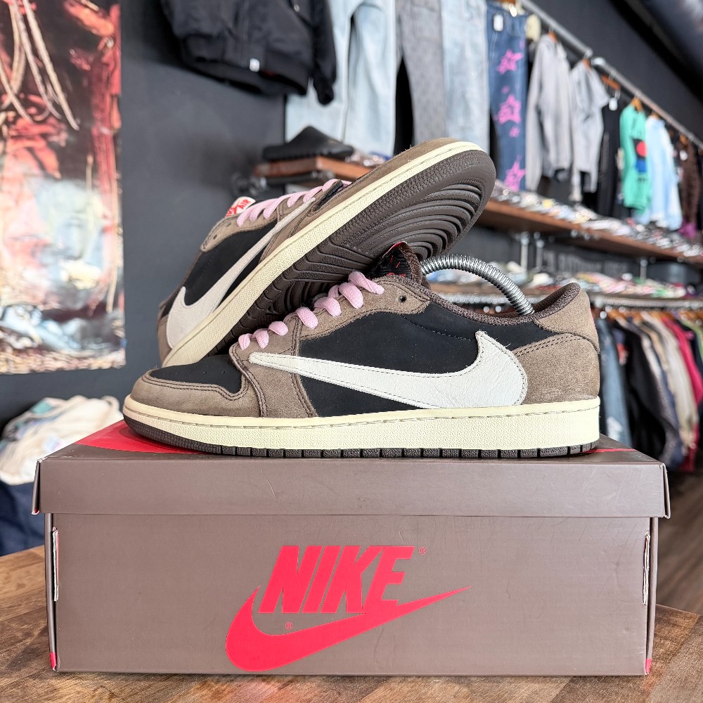 Jordan 1 Low OG Travis Scott Mocha - Size 10