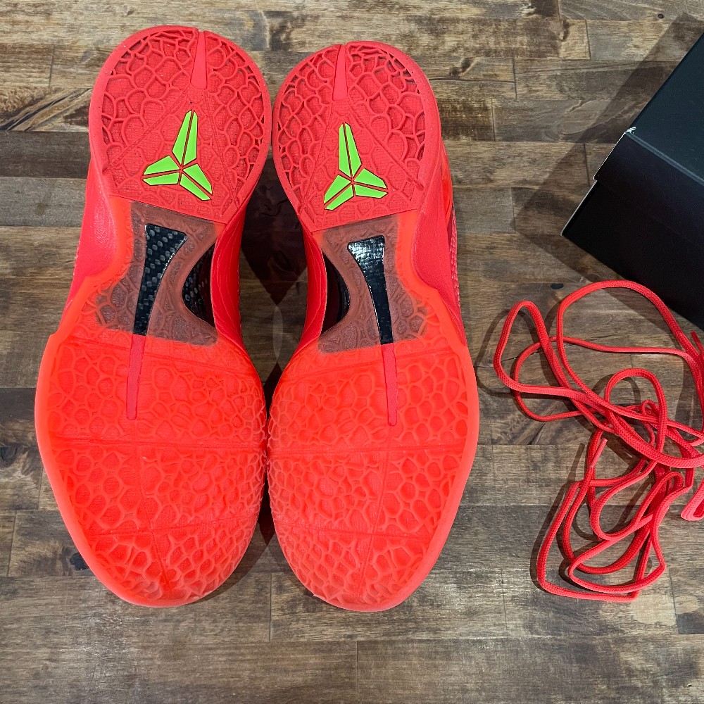 Kobe 6 Protro Reverse Grinch - Size 11