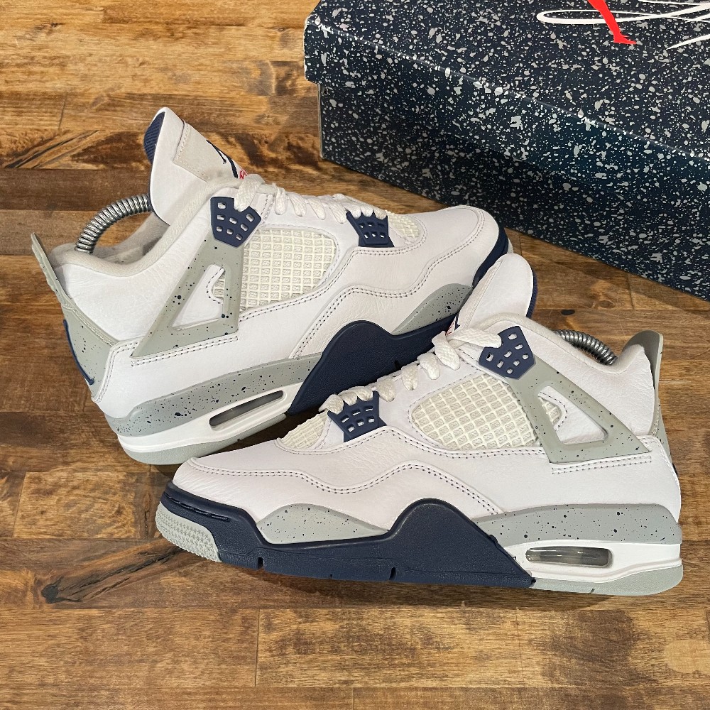 Jordan 4 Midnight Navy - Size 5