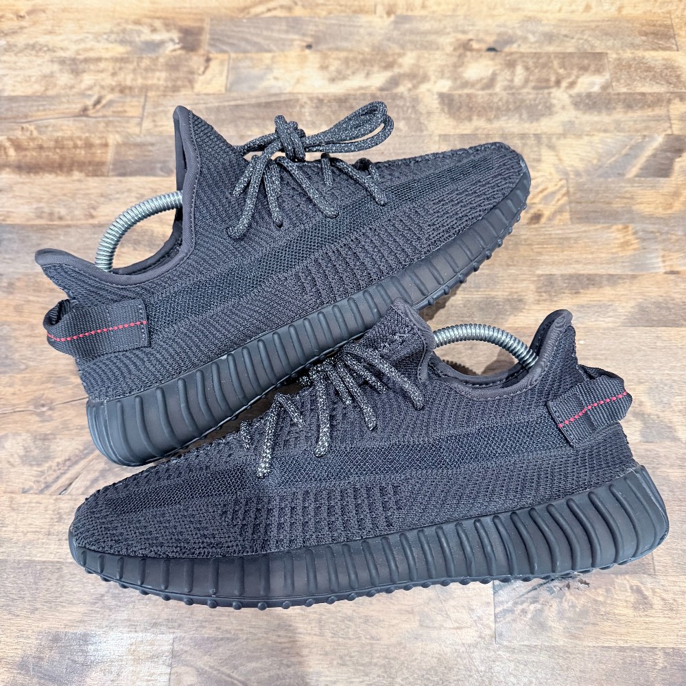 Adidas Yeezy Boost 350 V2 Black Non RF (No Box) - Size 8