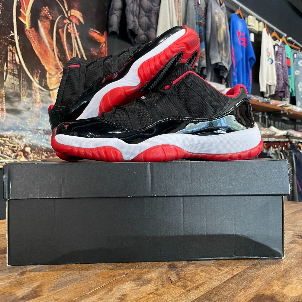 Jordan 11 Low Bred (2015) - Size 10.5