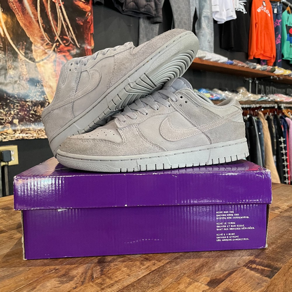 Dunk Low SE Wolf Grey (Replacement Box) - Size 9.5