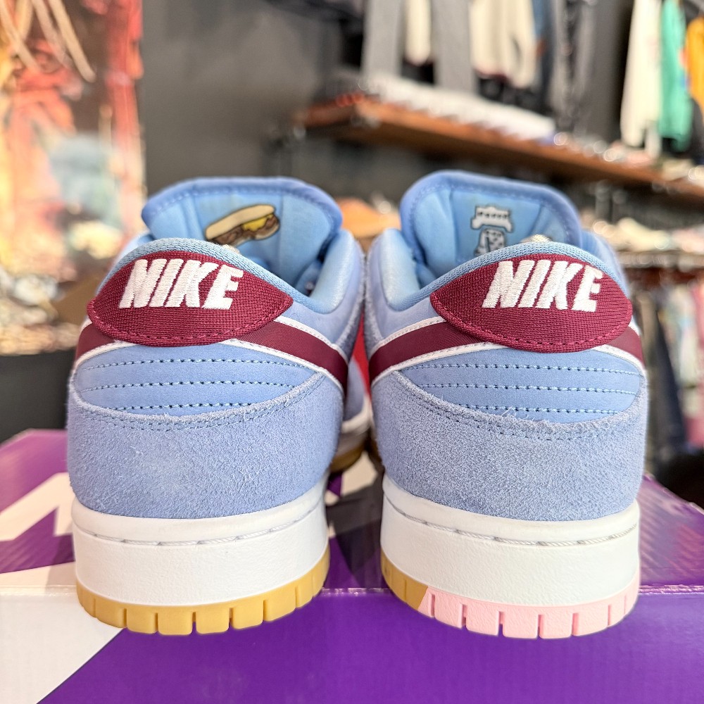 Nike SB Dunk Low Phillies - Size 9
