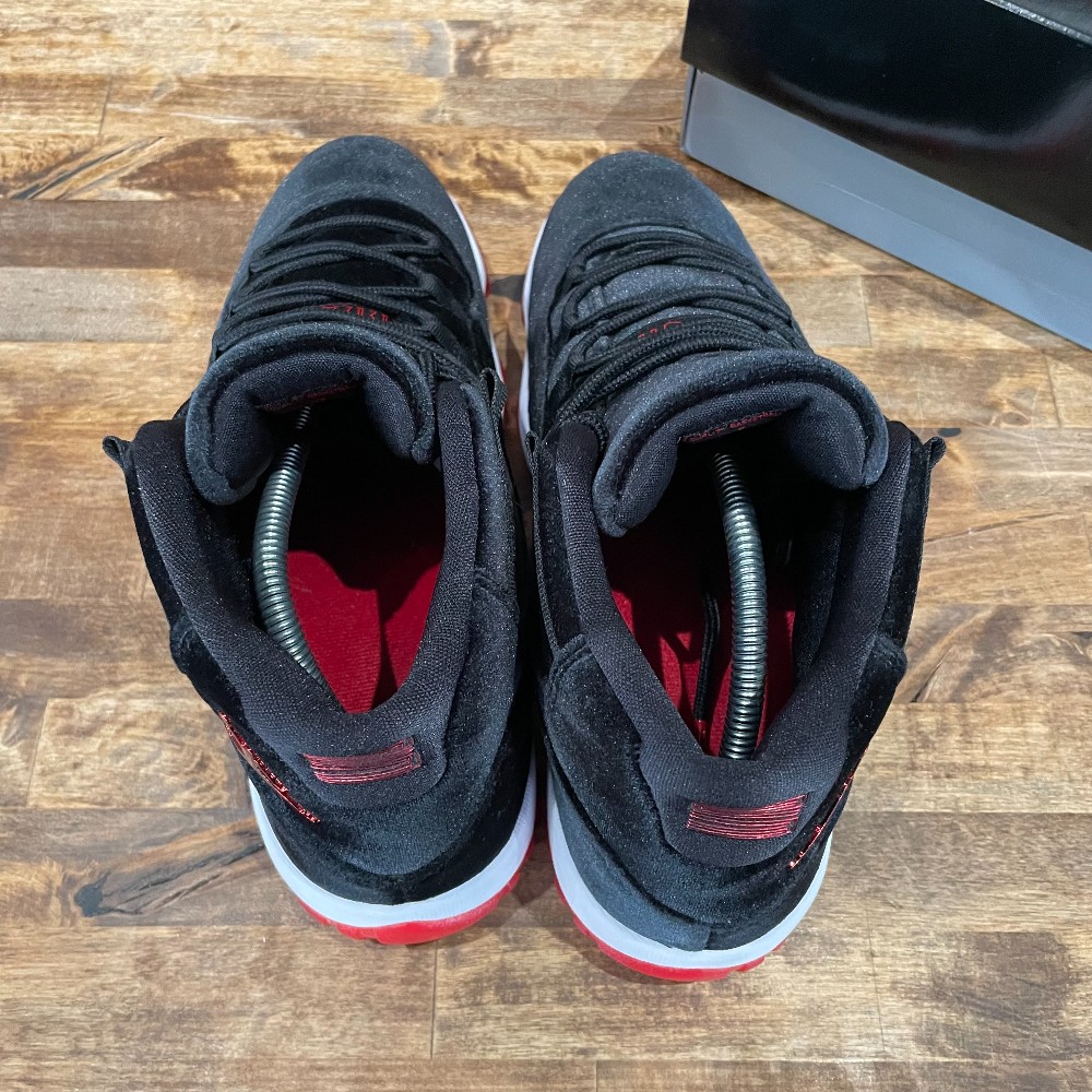 Jordan 11 Retro Bred Velvet - Size 11.5W