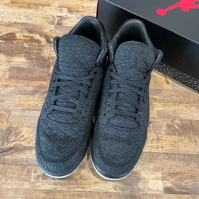 Jordan 3 Retro Flyknit Black - Size 9