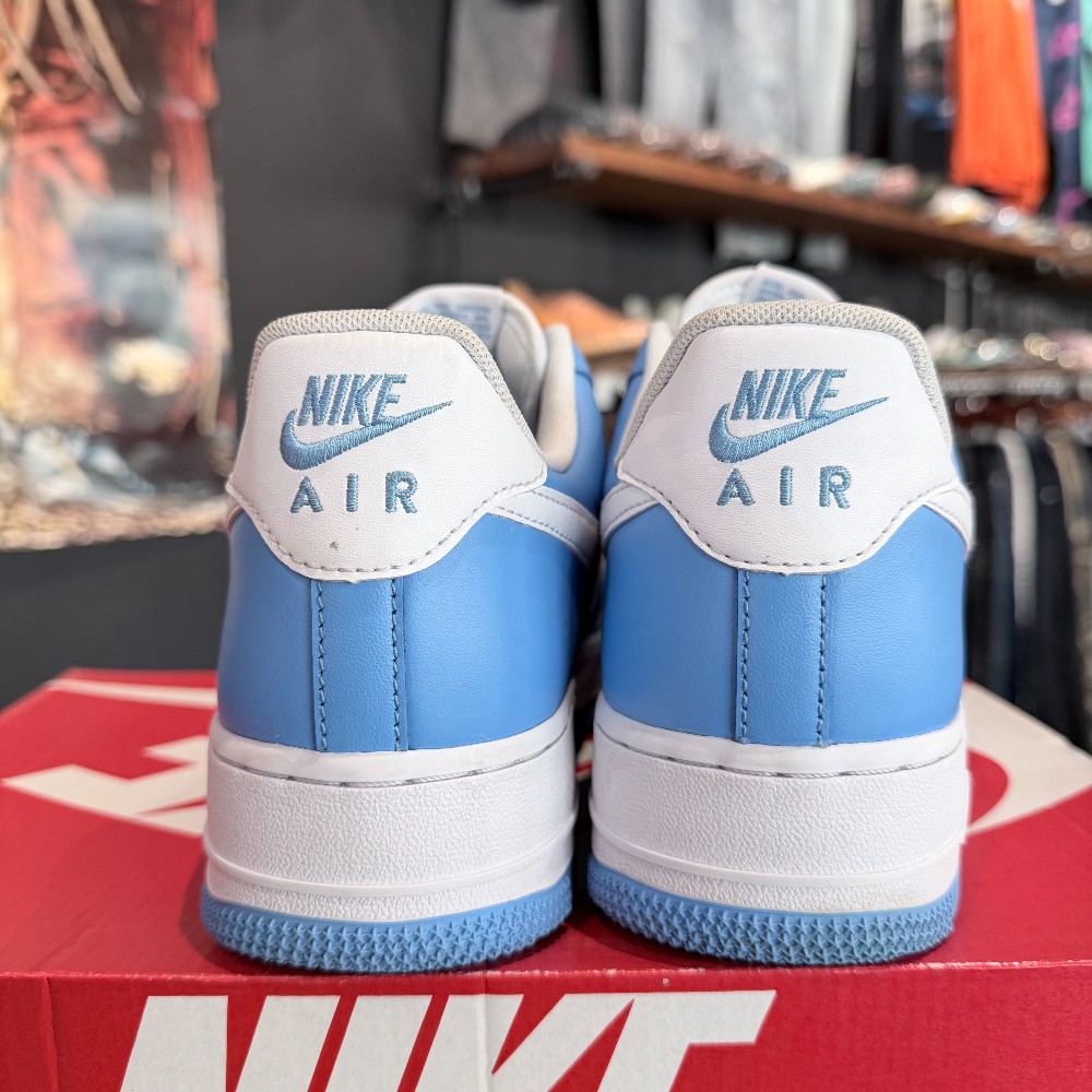Air Force 1 Low University Blue White (replacement box) - Size 9.5.