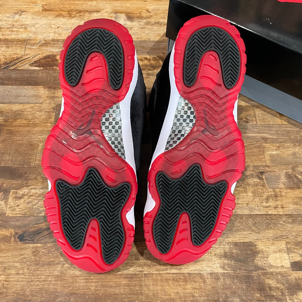 Jordan 11 Retro Bred Velvet - Size 11.5W
