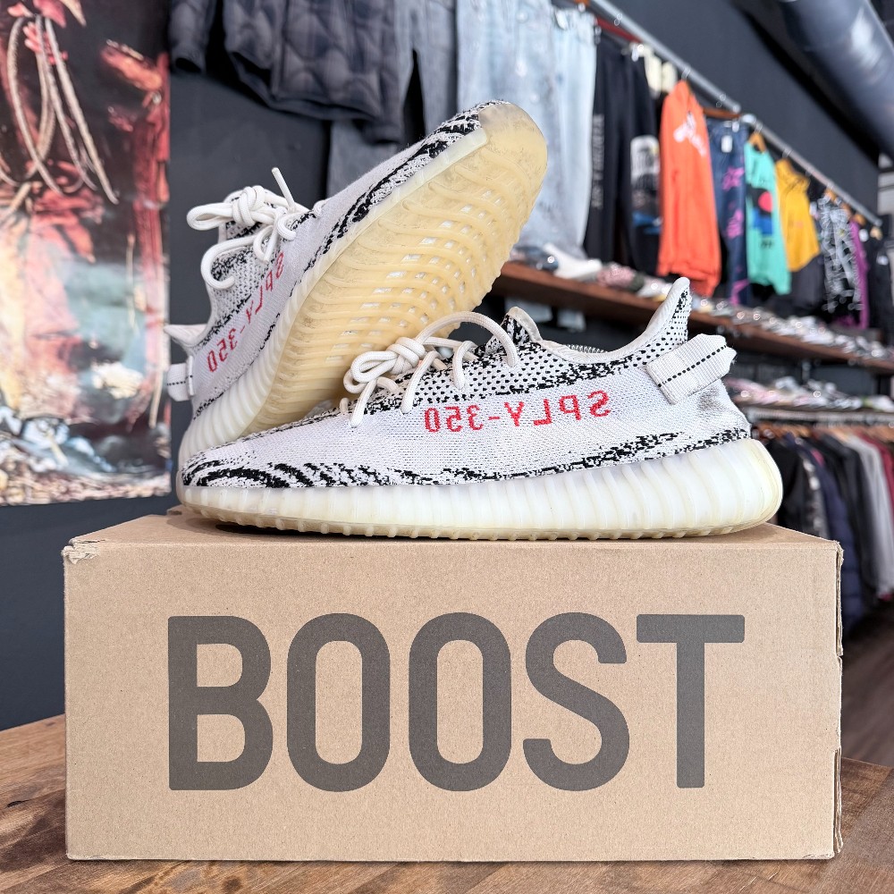Yeezy 350 Zebra - Size 11