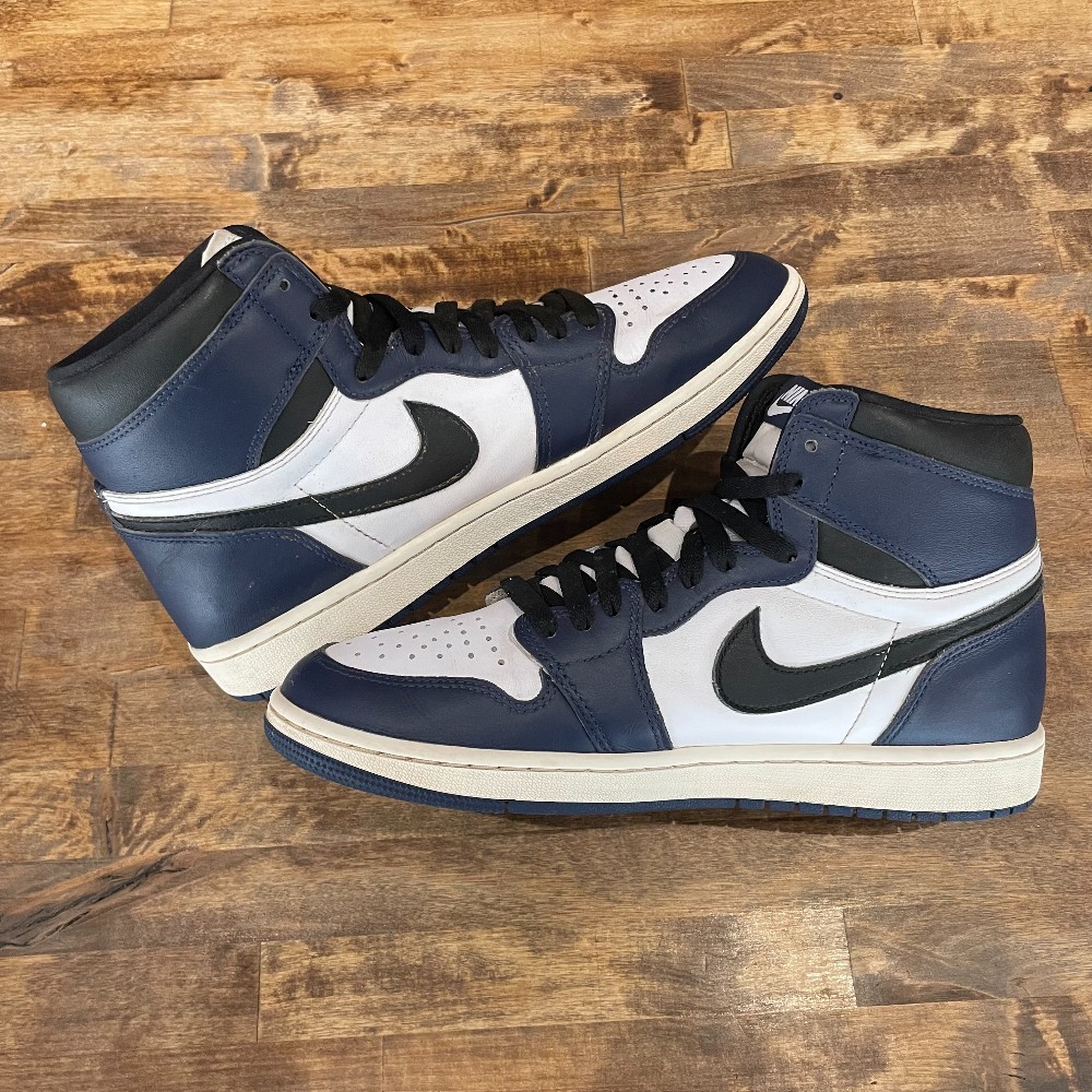 Jordan 1 Midnight Navy (NO BOX) - Size 9.5