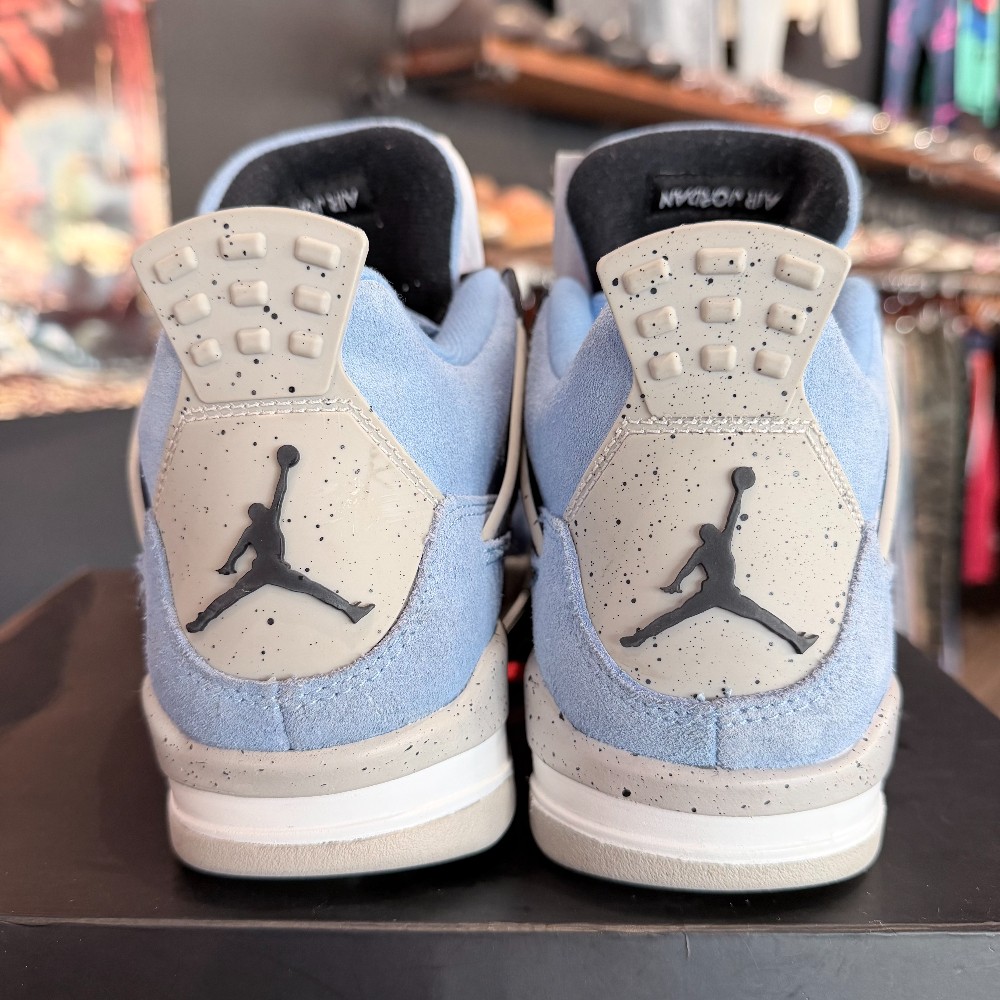 Jordan 4 Retro (GS) University Blue - Size 5.5Y
