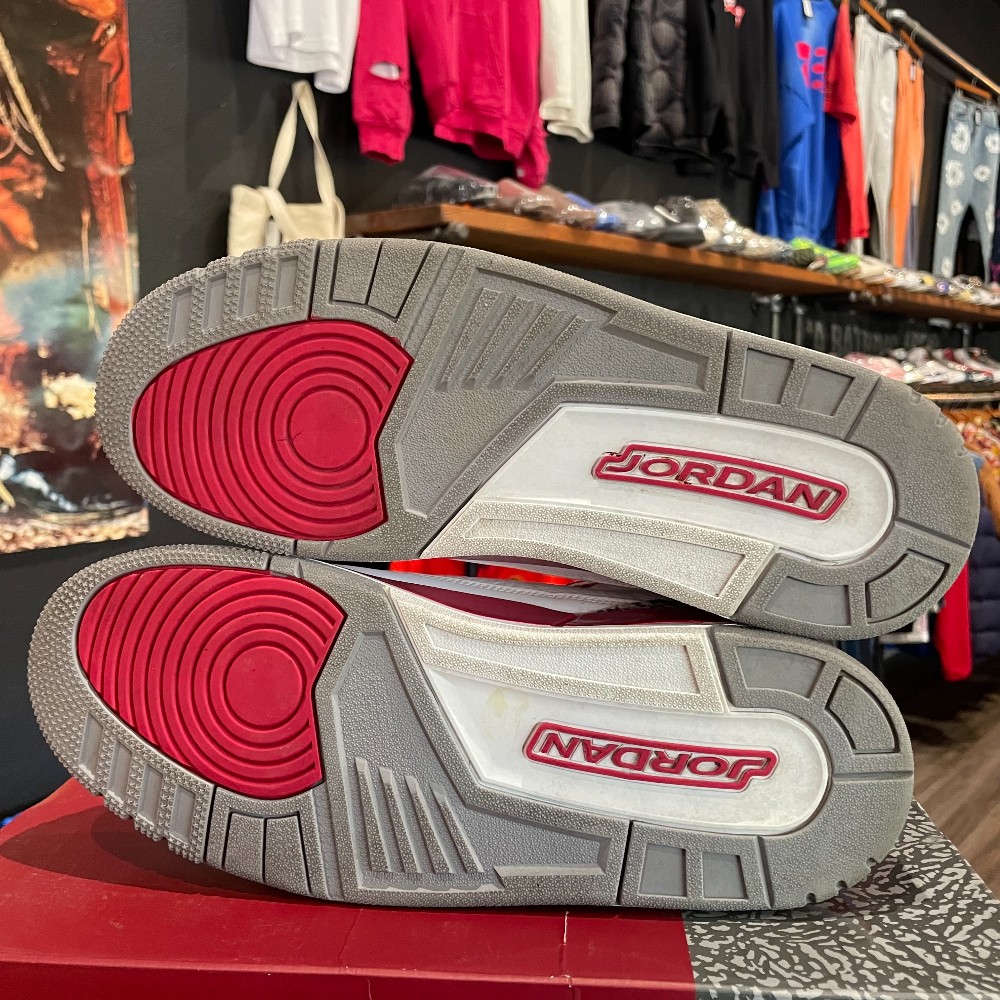 Jordan 3 Retro Cardinal - Size 10.5