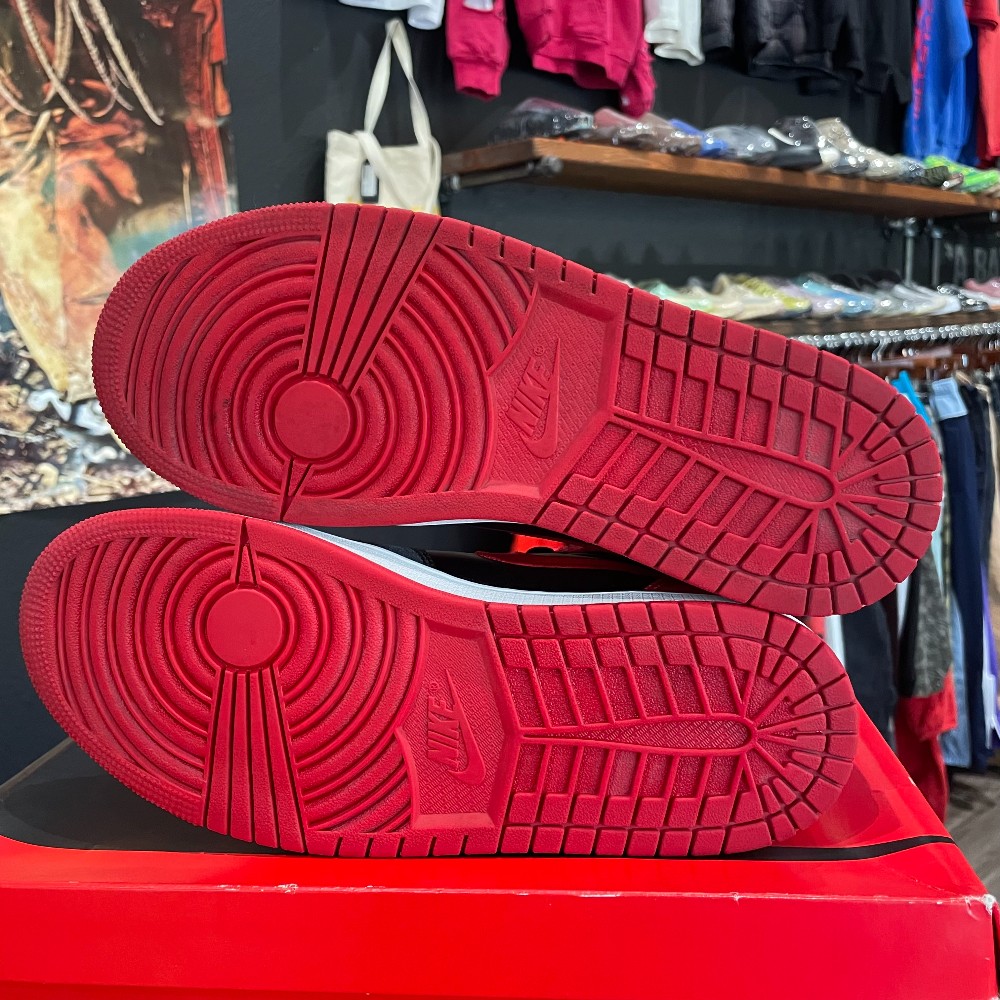 Jordan 1 Satin Bred (WMNS) - Size 11W