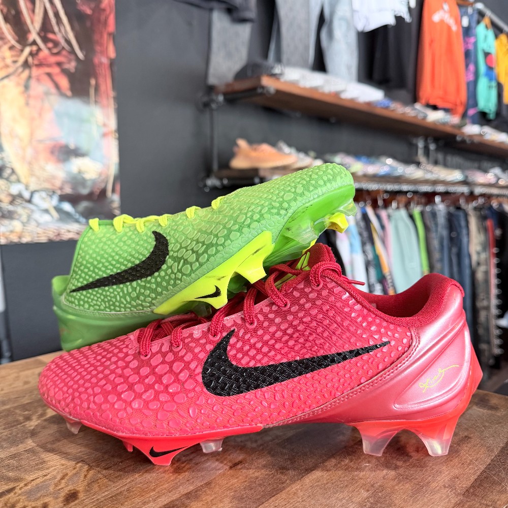 Kobe 6 Protro Grinch Mismatch Cleats (No Box) - Size 10