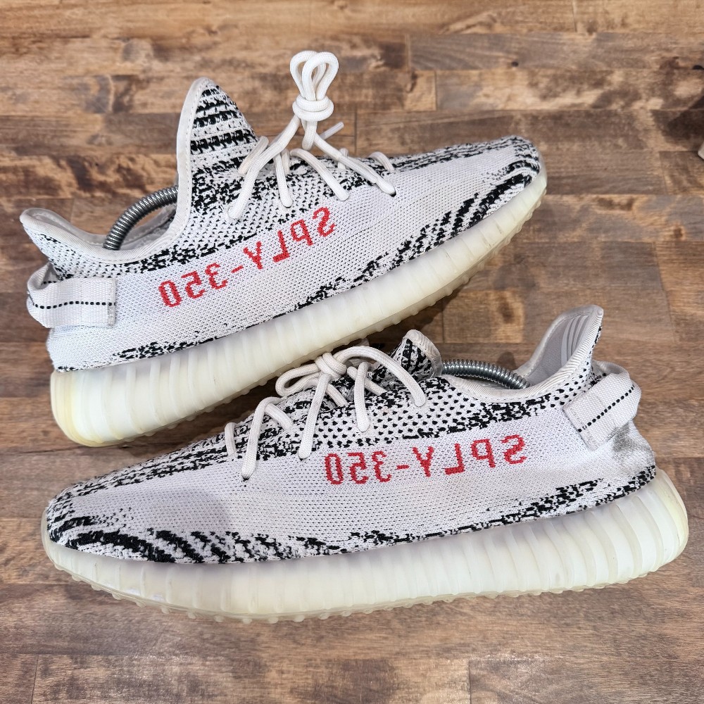 Yeezy 350 Zebra - Size 11